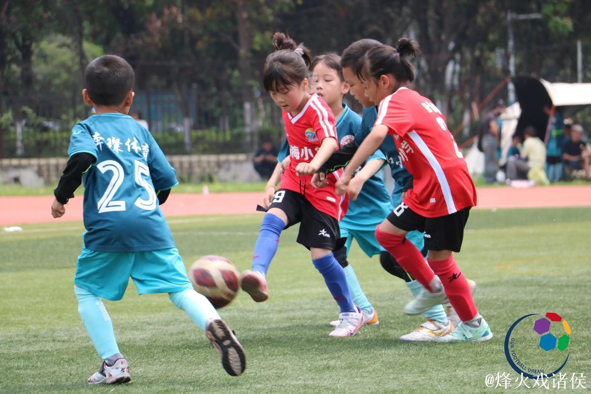 从‘升学路’到‘多条路’:中青赛助力校园足球前行 从‘升学路’到‘多条路’:中青赛助力校园足球前行